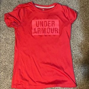 Women’s small Under Armour heatgear shirt